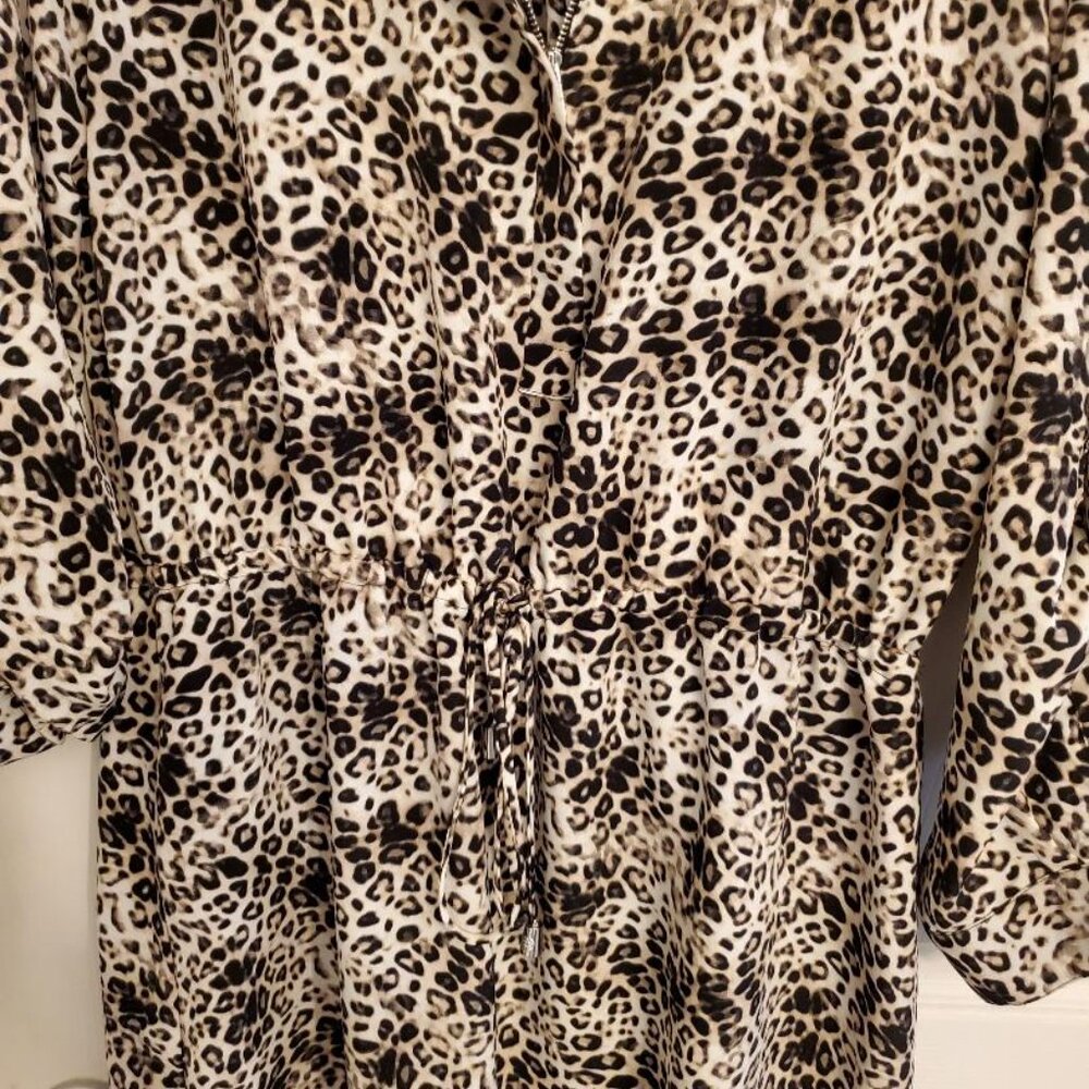 Vince Camuto Beige and Black Leopard Print Midi Dress - Picture 4 of 11